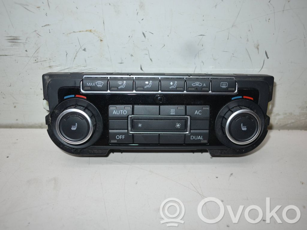 Volkswagen PASSAT CC Panel klimatyzacji 