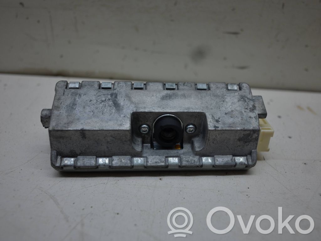 Volkswagen PASSAT CC Windshield/windscreen camera 