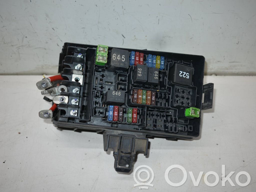 Audi A3 S3 8V Módulo de fusible 
