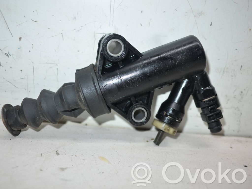 Cilindro de embrague hidráulico   KE6041920B