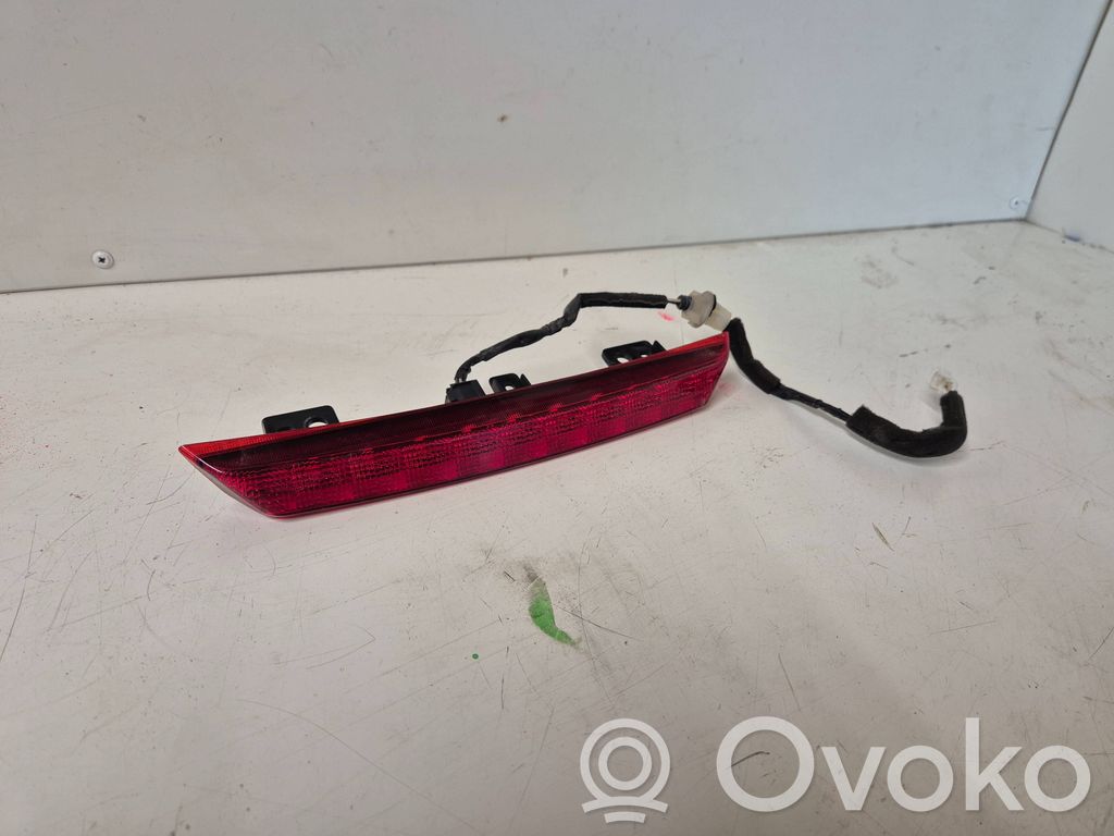 Mazda 3 II Third/center stoplight 