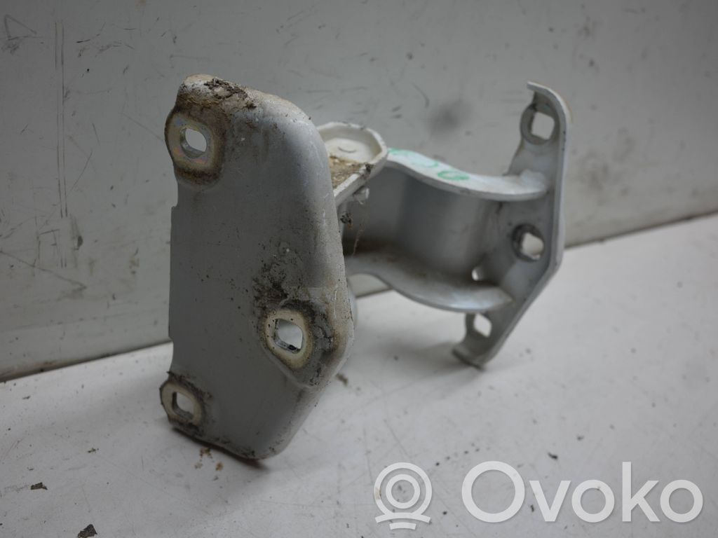 Opel Vivaro Bisagra inferior de puerta de carga 
