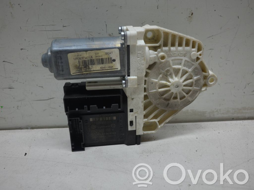 Seat Leon (1P) Silnik regulatora szyby drzwi przednich 