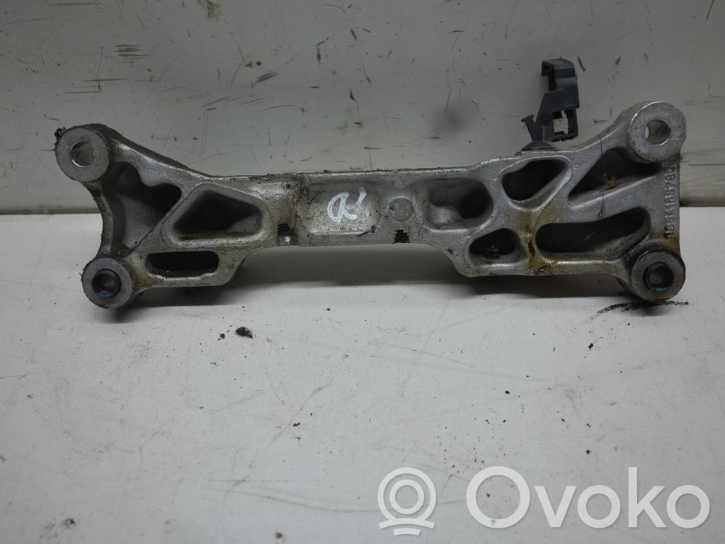 Citroen C3 Picasso Engine mounting bracket 