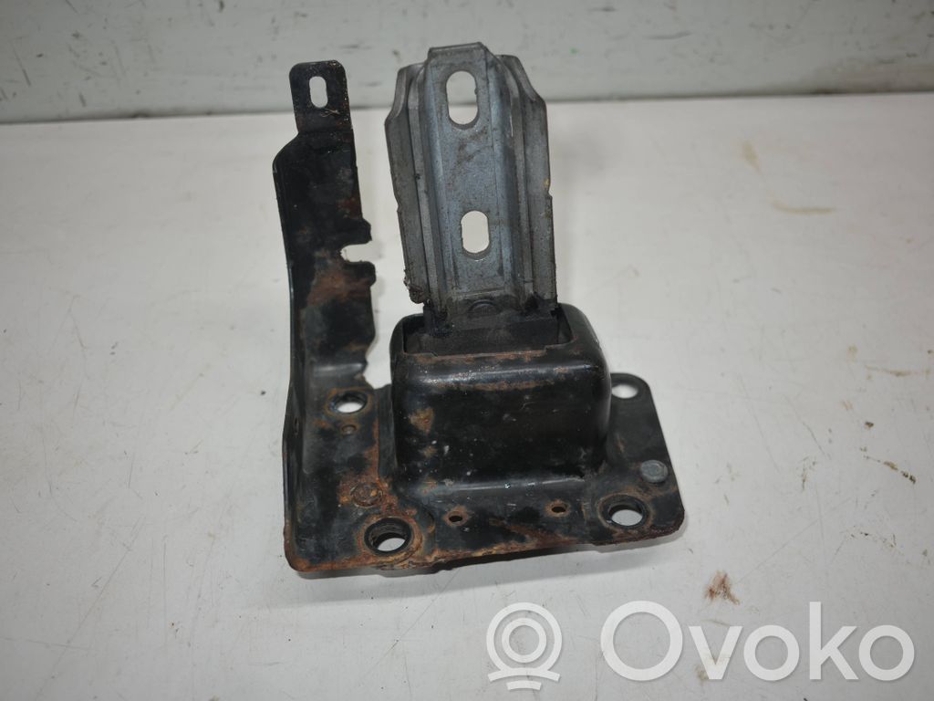 Citroen C3 Picasso Engine mount bracket 