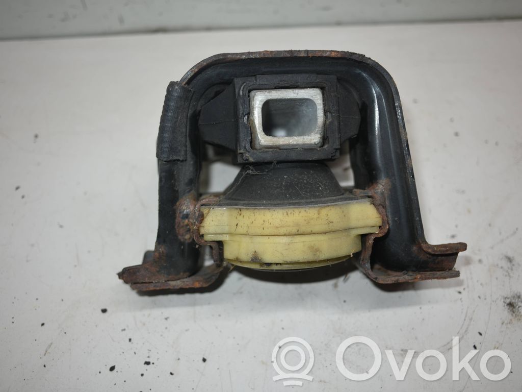 Citroen C3 Picasso Engine mount bracket 