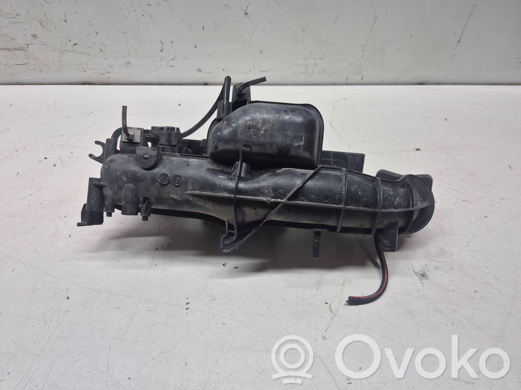 Opel Astra J Kolektorius įsiurbimo 