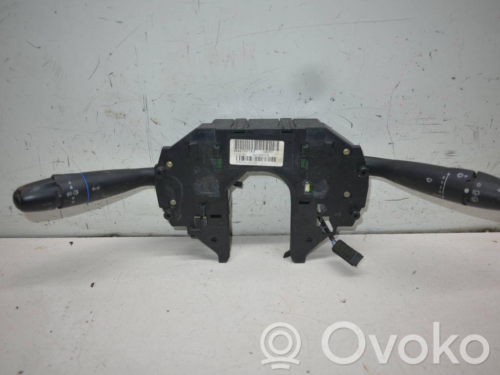Citroen C4 I Commodo, commande essuie-glace/phare 