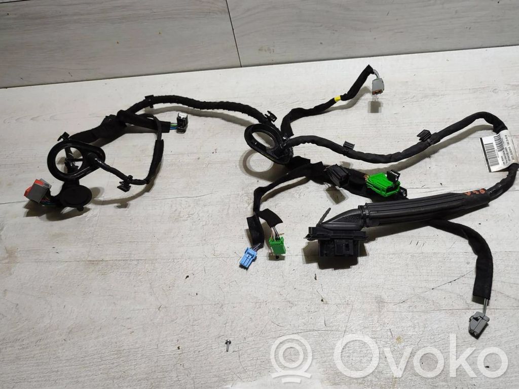 Volvo V40 Arnés/cableado de puerta delantera 