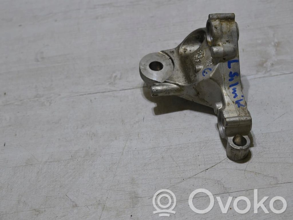 Alfa Romeo Giulia Engine mounting bracket 