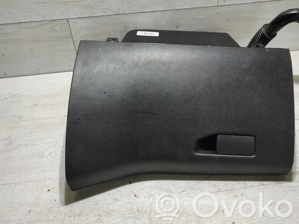 Peugeot 308 Daiktadėžės (bordačioko) komplektas 
