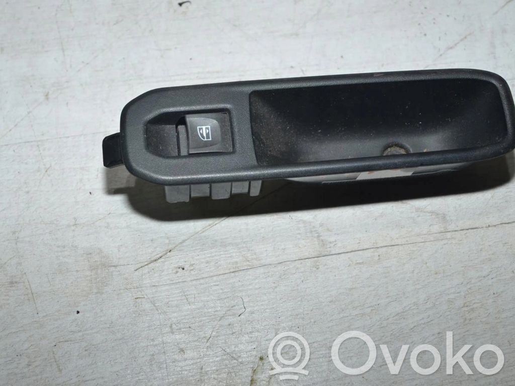 Dacia Duster II Electric window control switch 