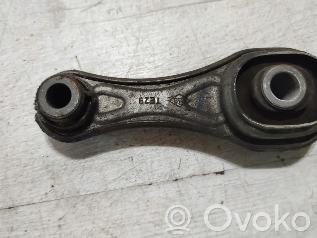 Engine mount bracket