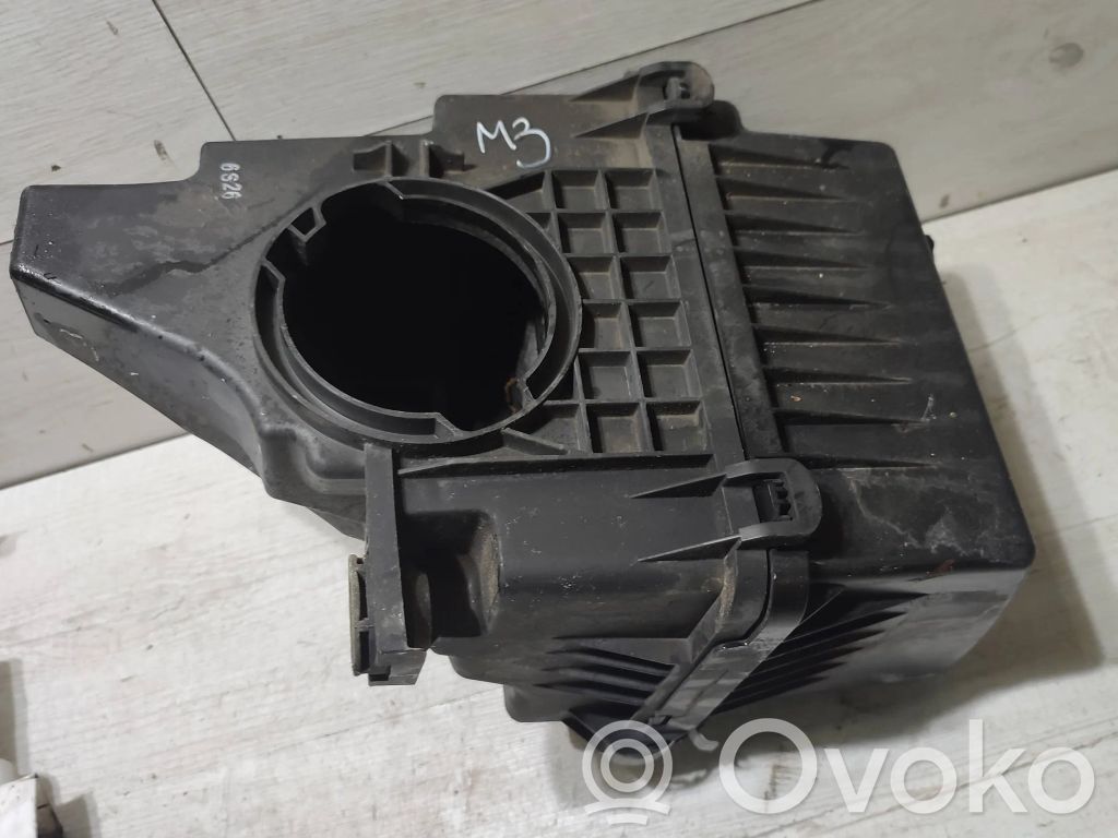 Mazda 3 III Air filter box cover 