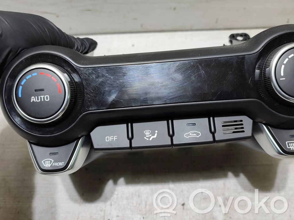 KIA Rio Climate control unit 