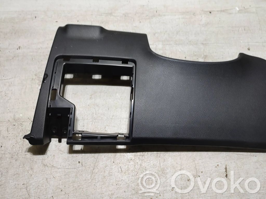 KIA Rio Revestimiento de los botones de la parte inferior del panel 