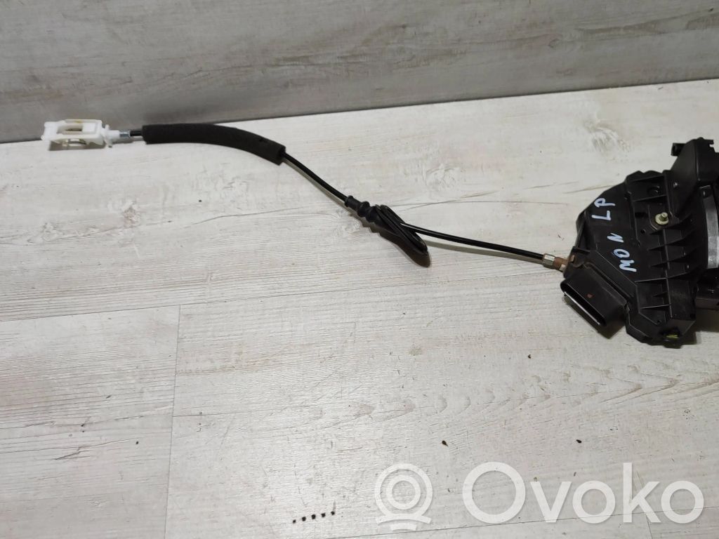 Ford Mondeo MK V Priekšpusē slēdzene 