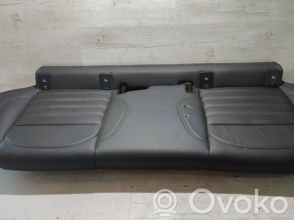 Alfa Romeo Stelvio Antra eilė sėdynių 