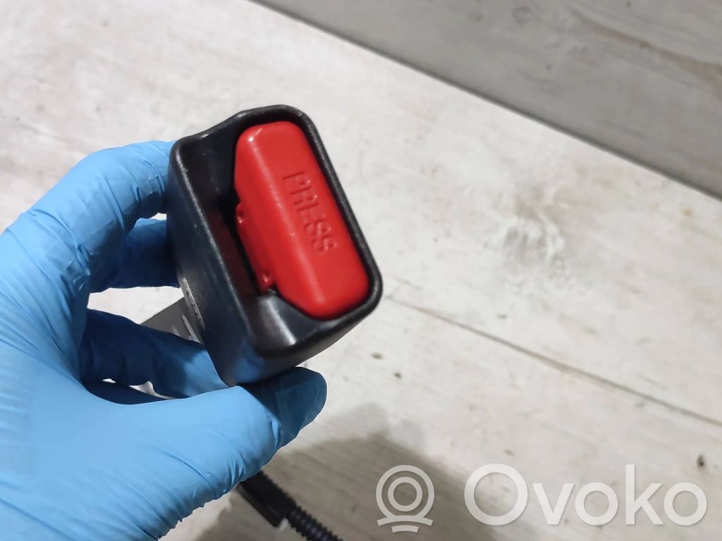 Toyota C-HR I Front seatbelt buckle 
