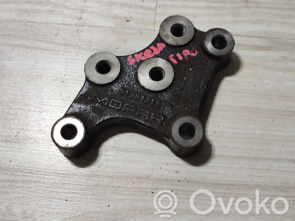 Engine mount bracket   51984318