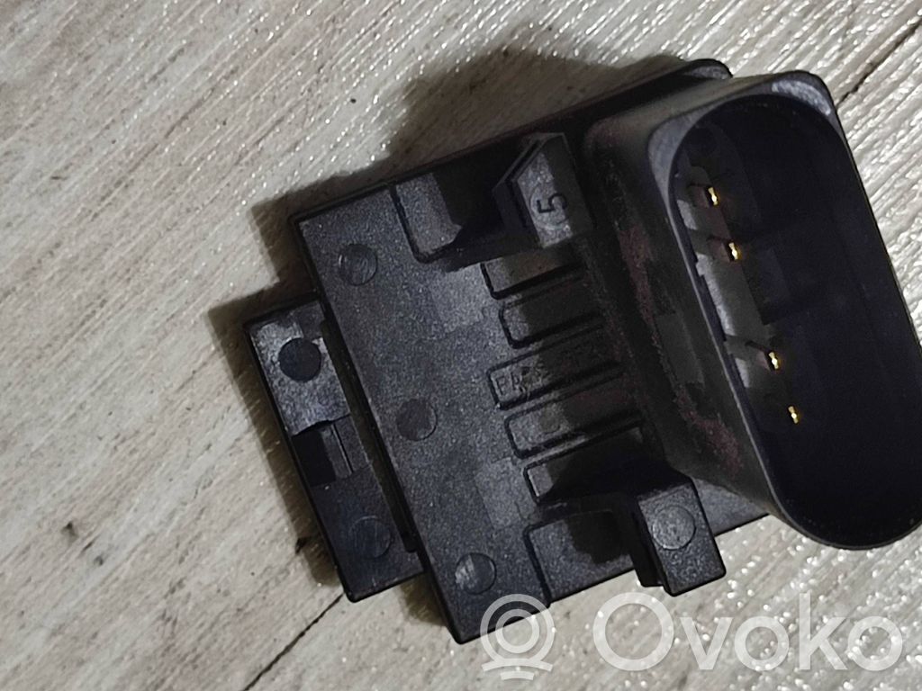 Volkswagen Caddy Clutch pedal sensor 