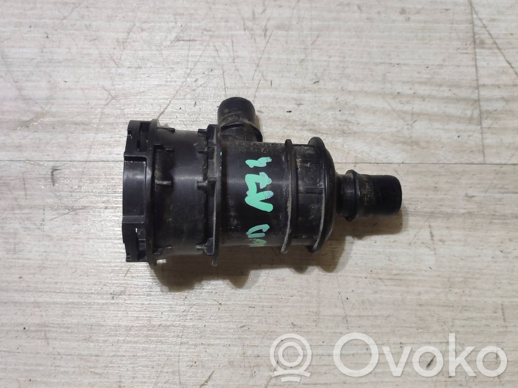 Renault Kangoo III Engine coolant pipe/hose 