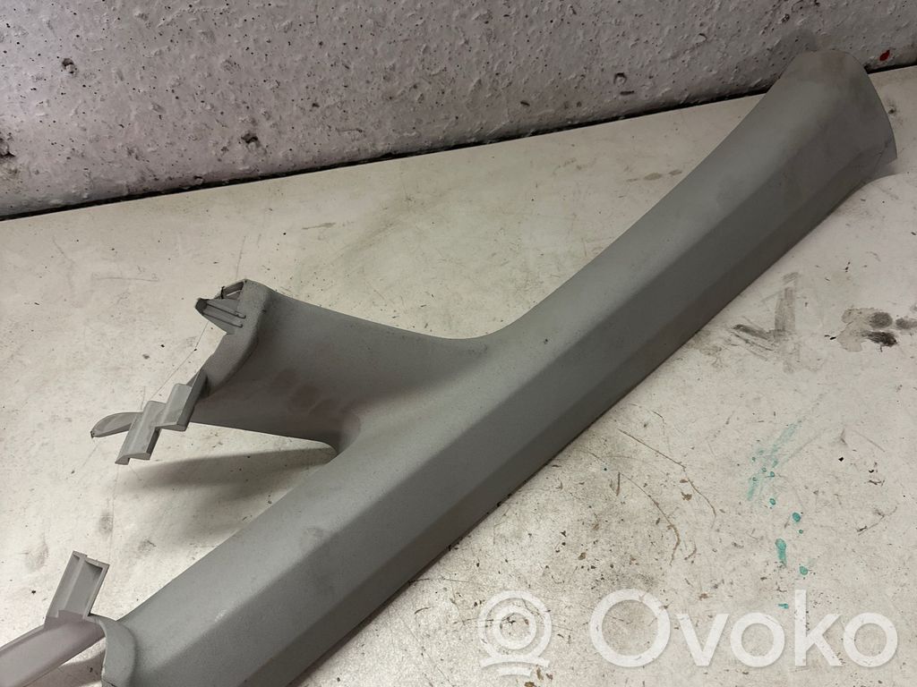 Volkswagen Caddy Osłona słupka szyby przedniej / A 