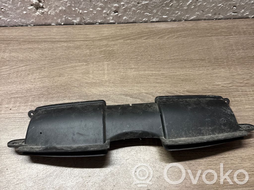 BMW 3 E90 E91 Gaisa ieplūdes kanāla detaļas 
