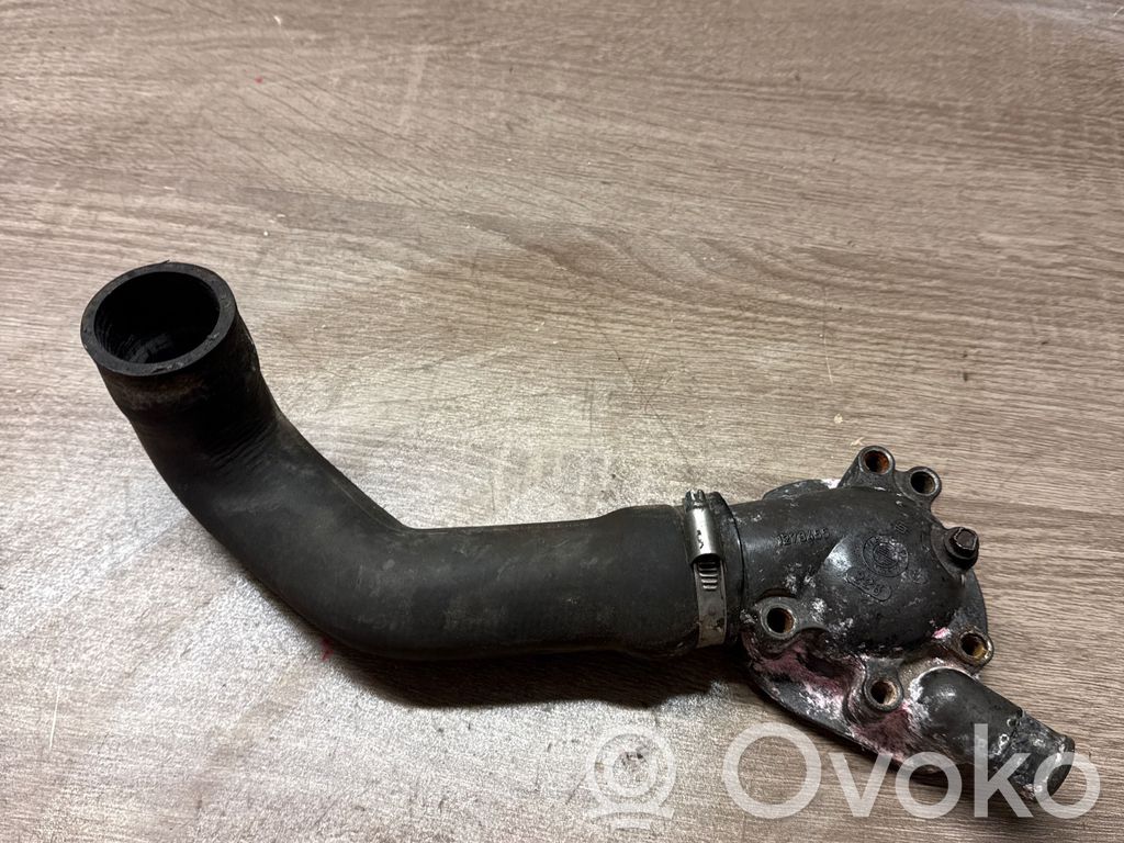 BMW 3 E30 Termostaatin kotelo 