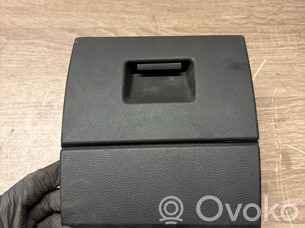 Front trunk storage compartment   7132865,10822910