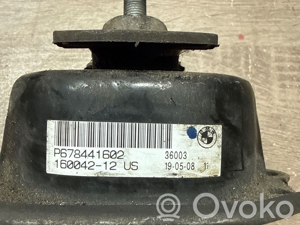Engine mount bracket   P678441602,16004212