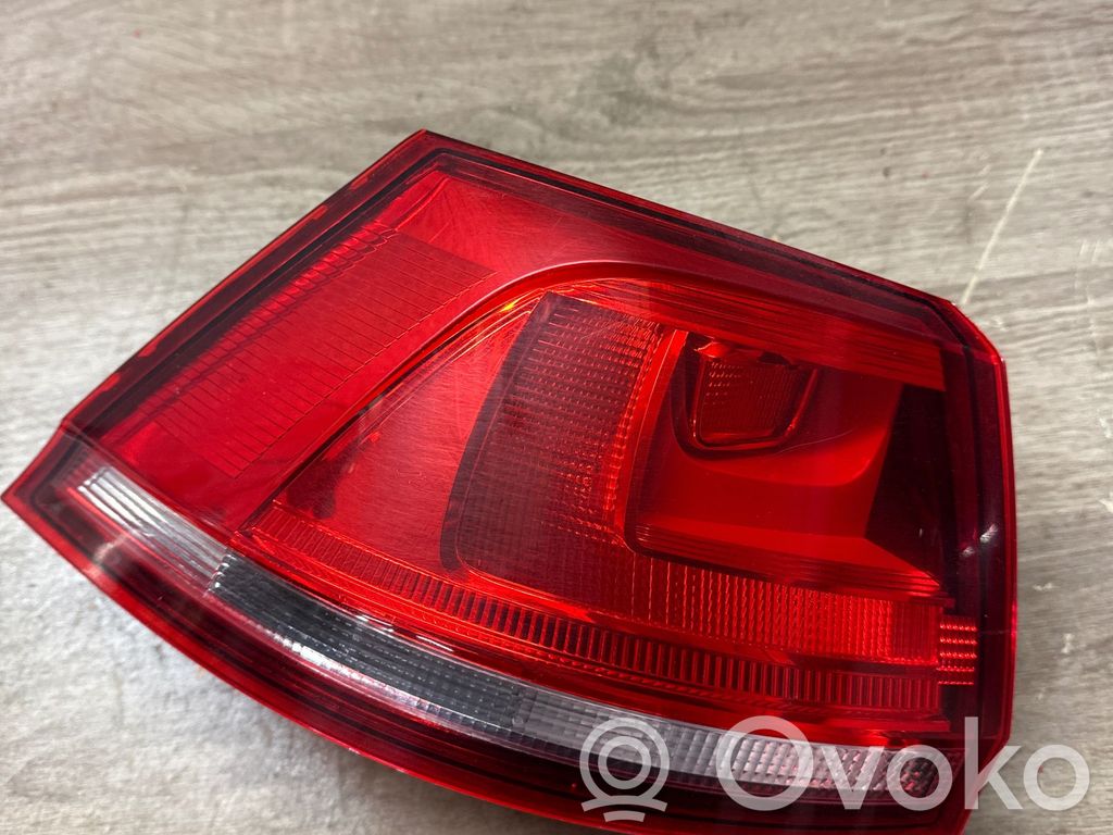 Volkswagen Golf VII Lampa tylna 
