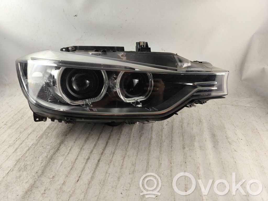 BMW 3 F30 F35 F31 Lampa przednia 