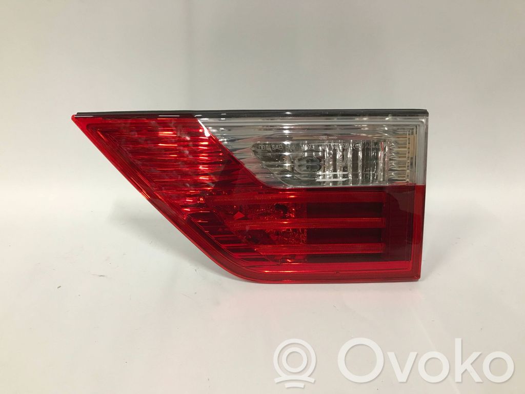 Tailgate rear/tail lights   7162214,761012