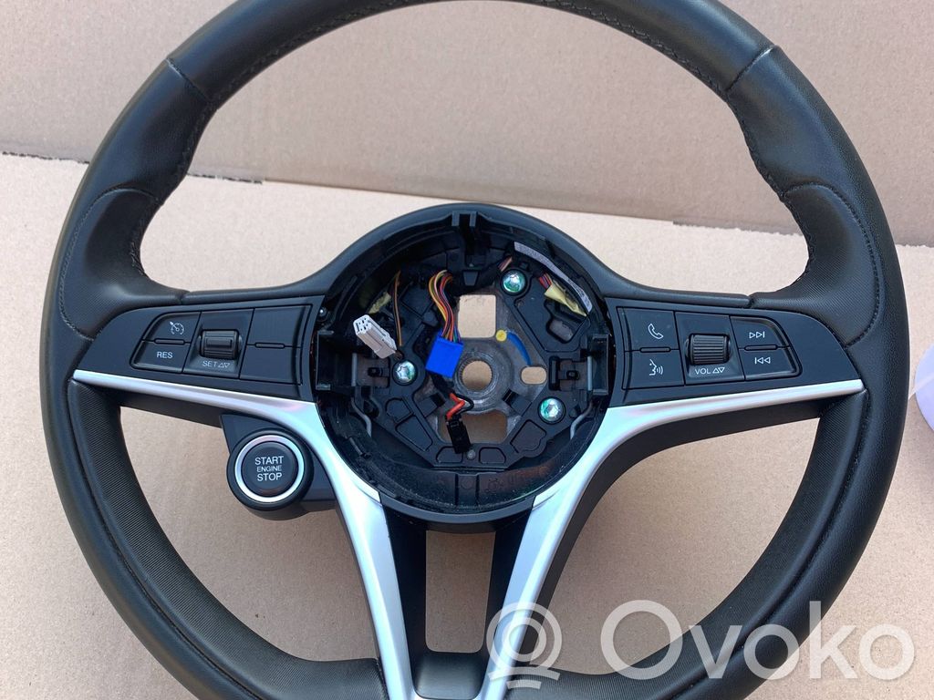Ohjauspyörä   01561262920