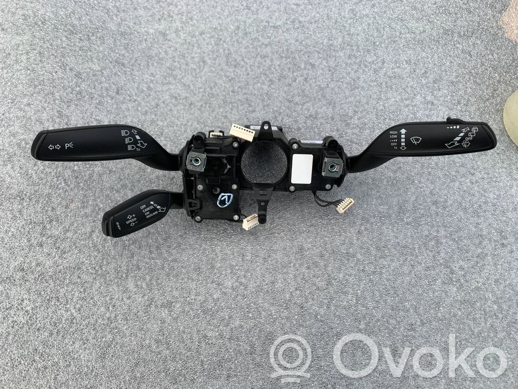 Audi Q3 8U Wiper turn signal indicator stalk/switch 