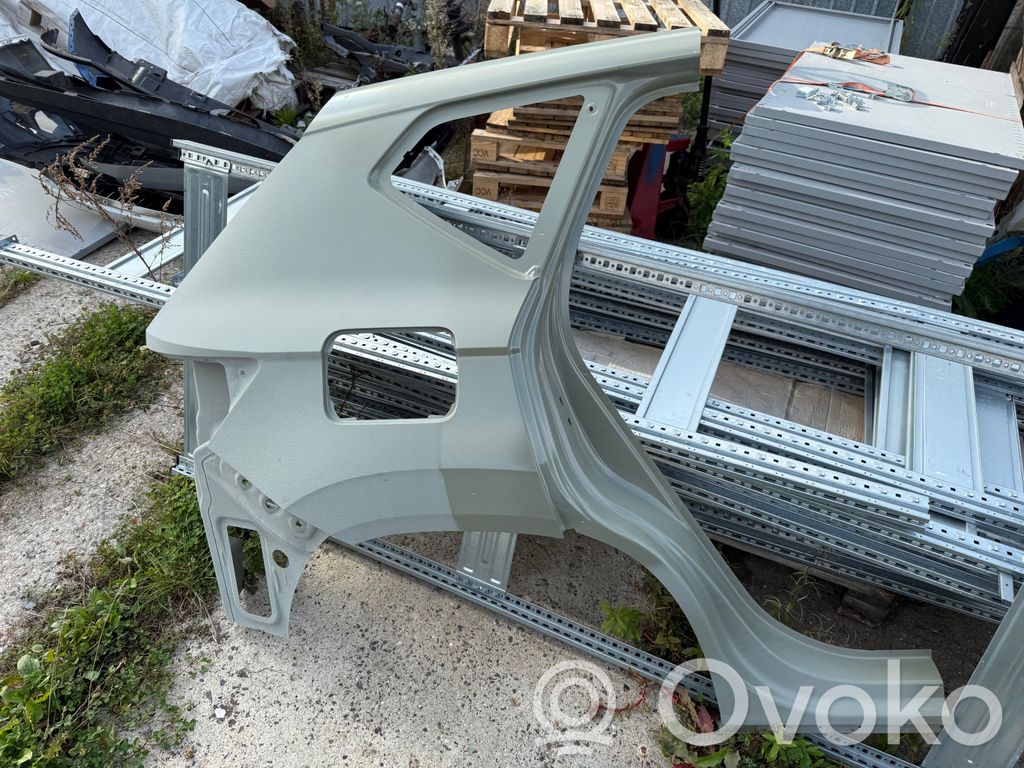 Seat Ateca Takalokasuojan reuna 