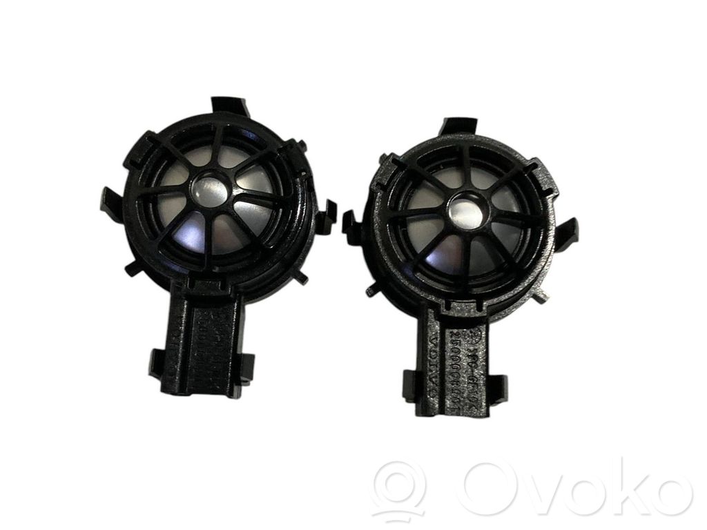 Volvo XC70 Front door high frequency speaker 