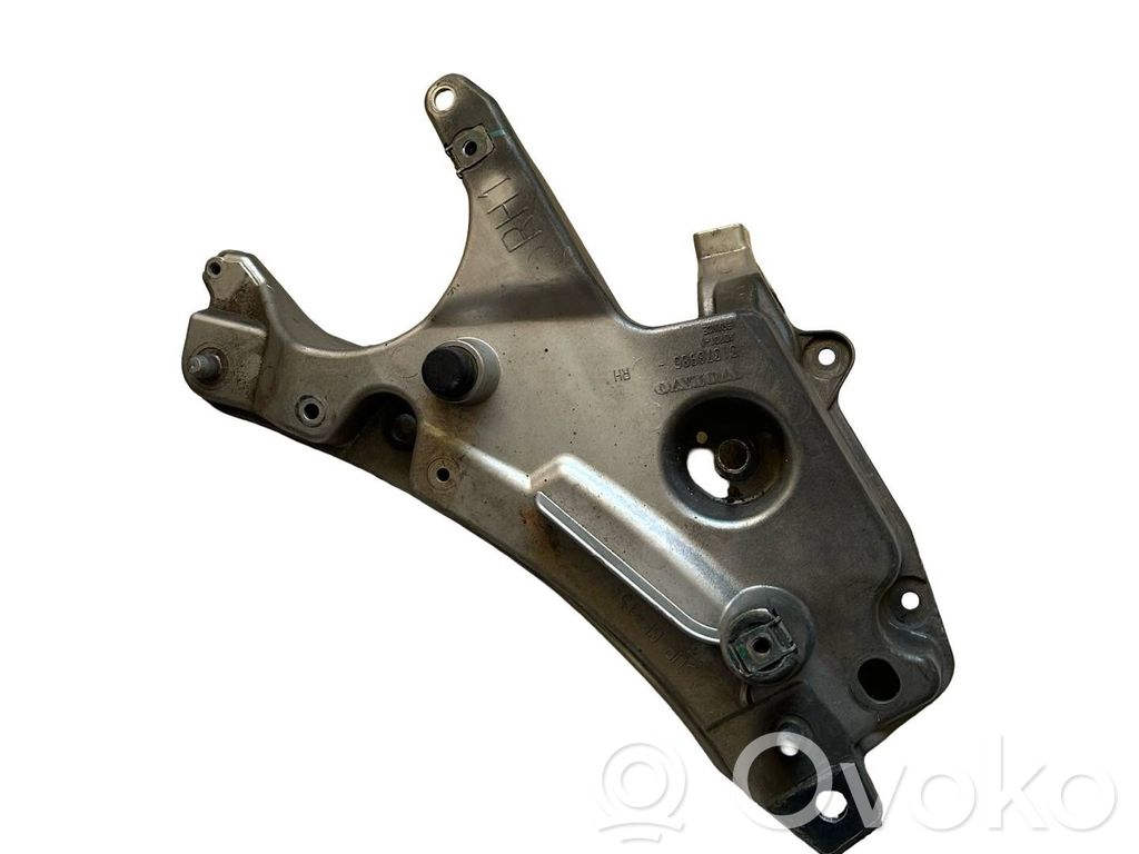 Volvo S90, V90 Fender mounting bracket 