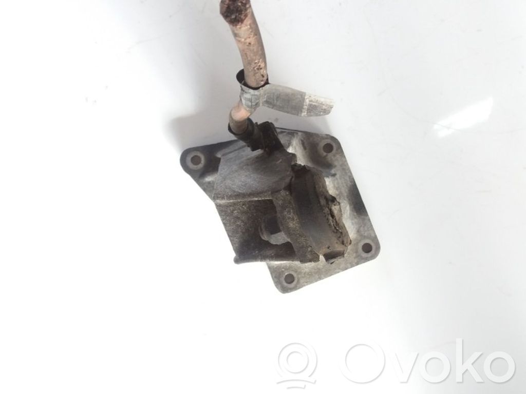 Engine mounting bracket   6754185,226,20773,2211