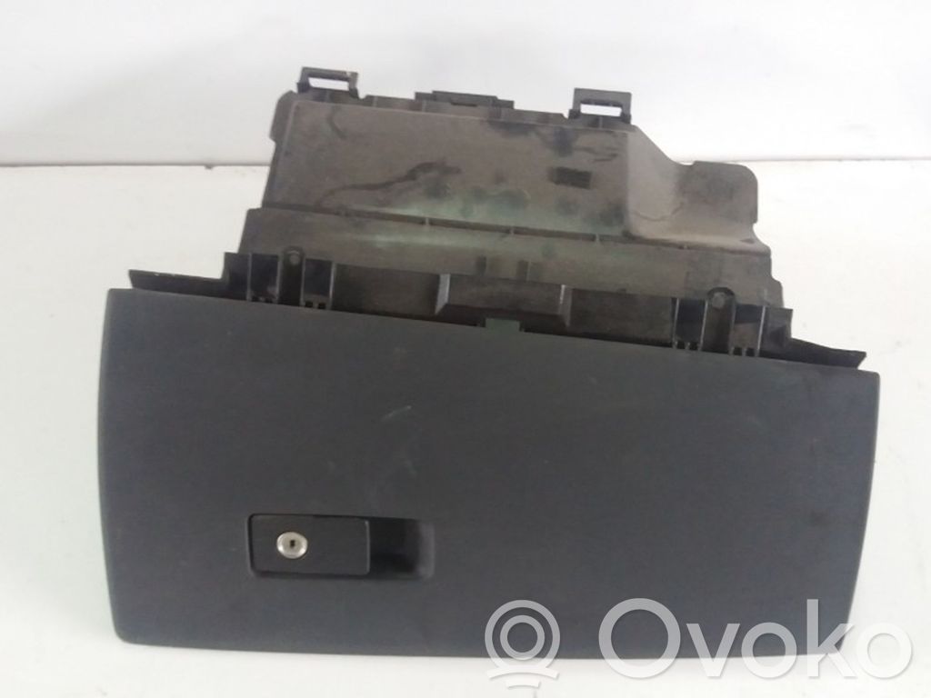 Guantera   39807240