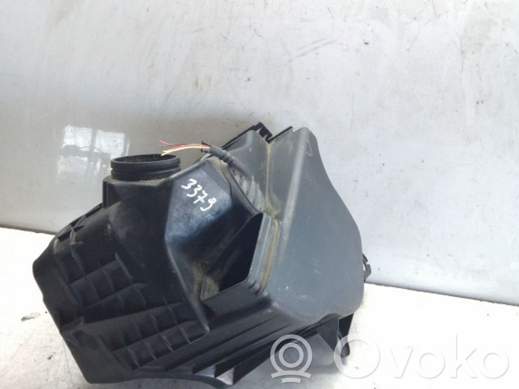 Luftfilterkasten   1371753659404