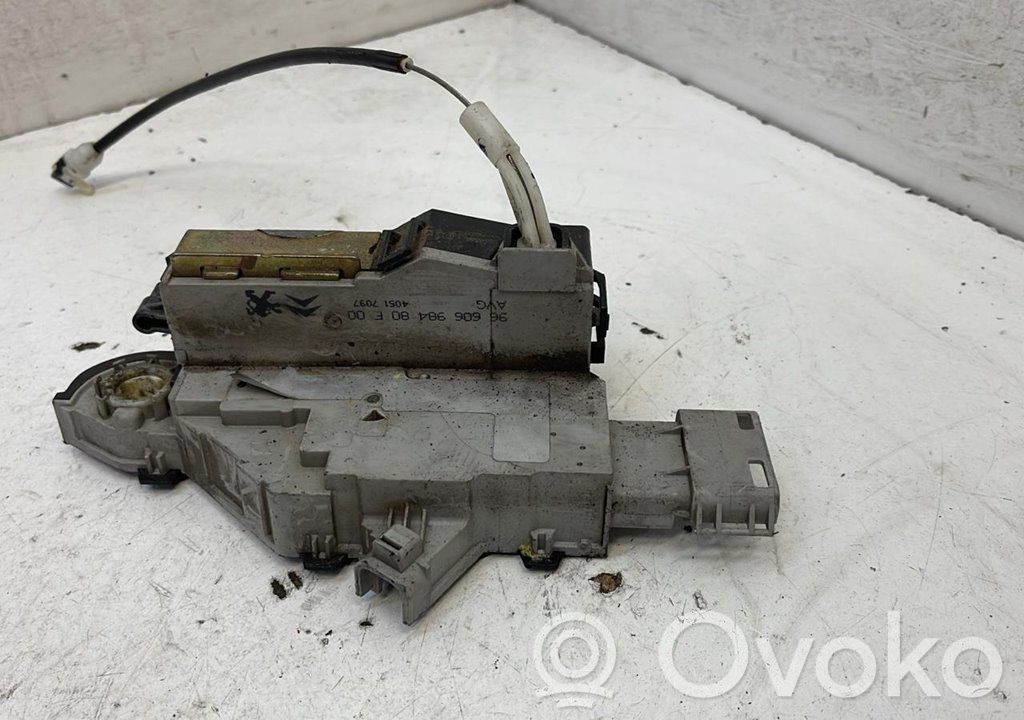 Peugeot 407 Serratura portiera anteriore (vicino alla maniglia) 