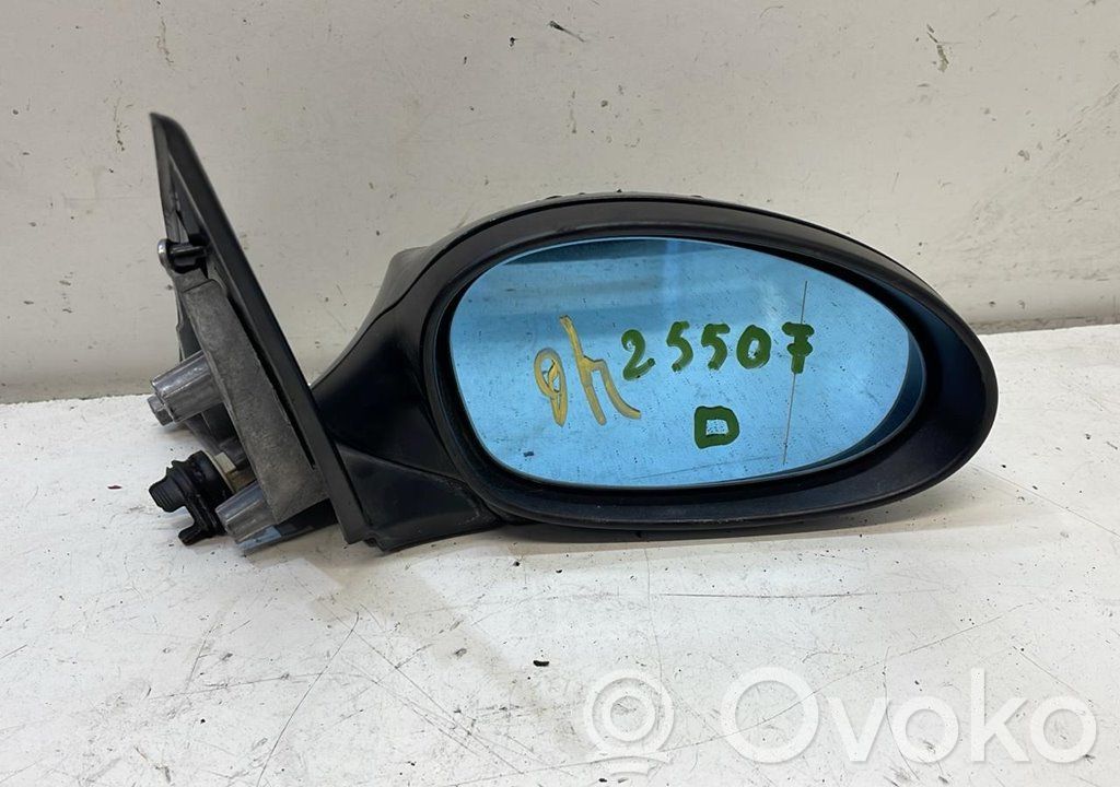 BMW 1 E81 E87 Automašīnas virsbūves sāni 