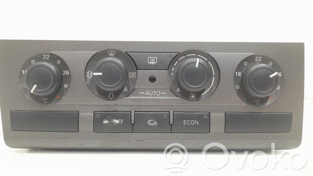 Console centrale, commande chauffage/clim   4F1820043F,518234