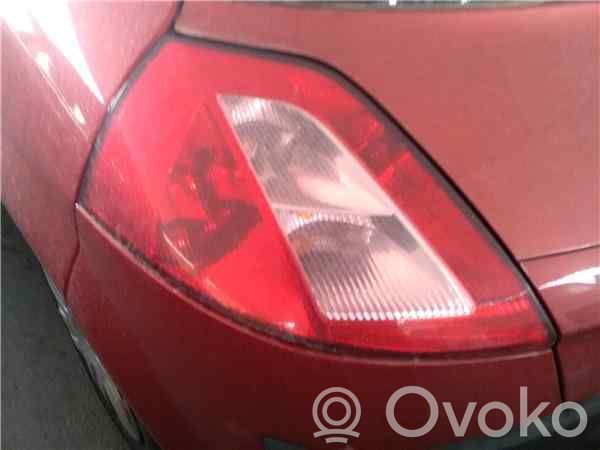 Renault Megane II Luci posteriori 