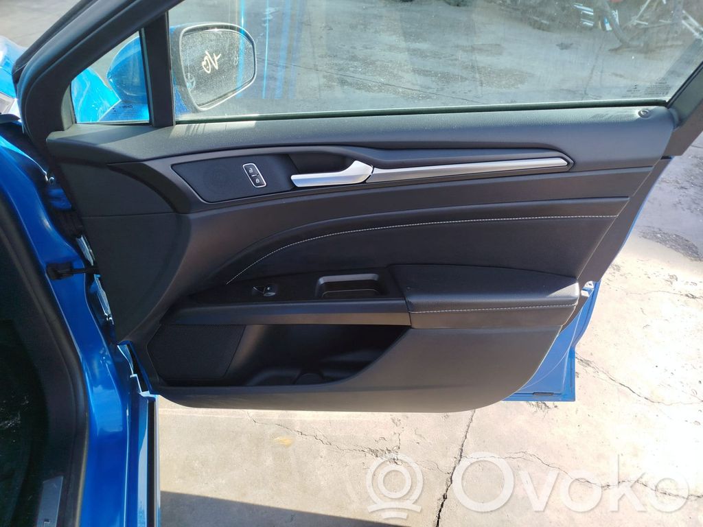 Ford Focus Fenster Scheibe Tür vorne (4-Türer) 