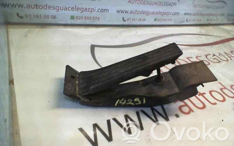 Accelerator throttle pedal   409142