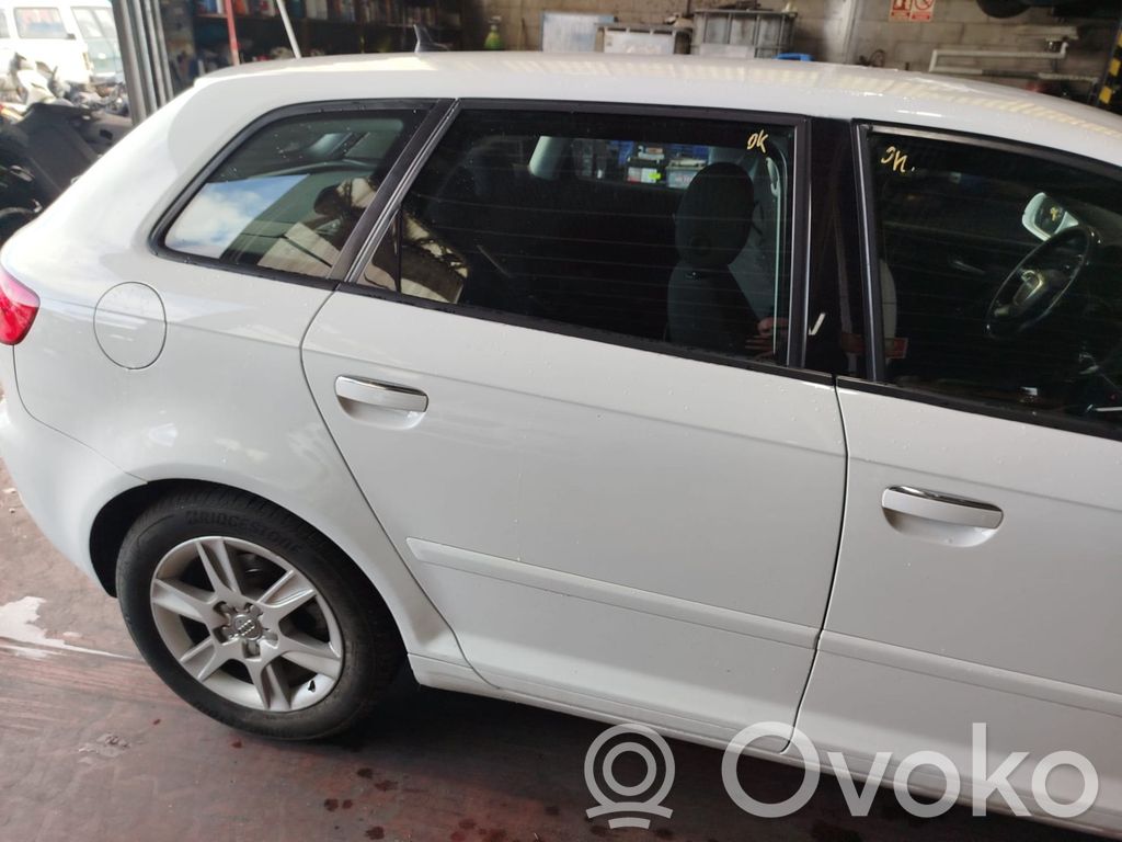 Audi A3 S3 A3 Sportback 8P Drzwi tylne 