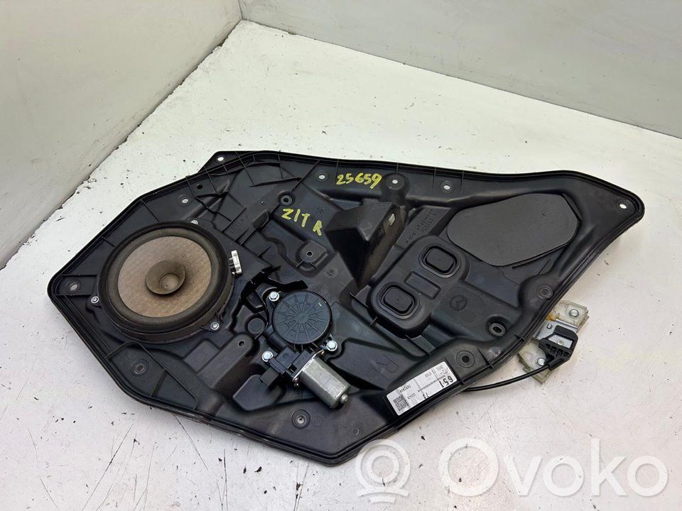 Mazda 2 Vetro del finestrino della portiera posteriore 